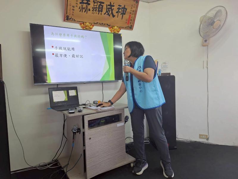 手機條碼可用手機隨時刷,設定方便,中獎機率高,是管理發票的好工具