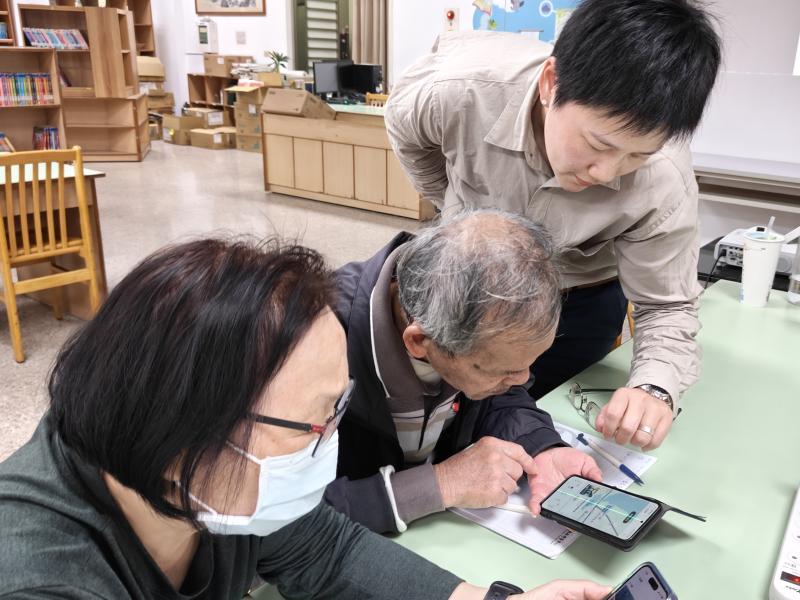 手機旅遊APP生活實用好有趣