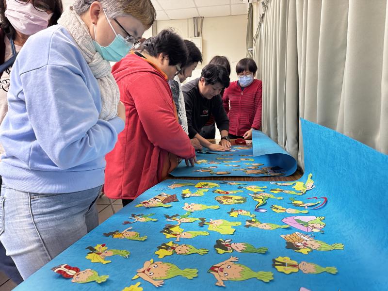 大家同心協力剪出來的腳色