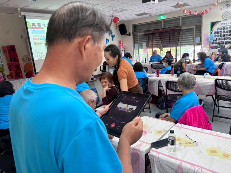 讓每位學員都能體驗到，過程中有許多學員會自己去尋找歌名