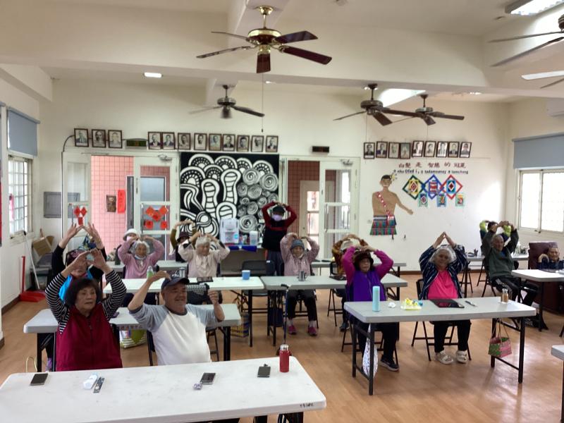 並透過分組闖關輕鬆方式進行拍照.