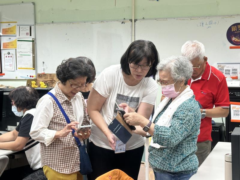 講師需一位一位教學