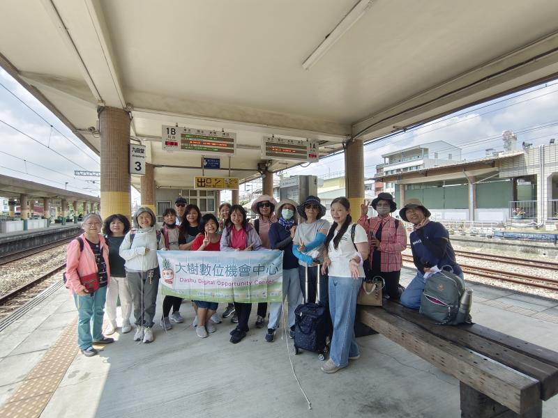 把學到的實際試試看，我們從九曲堂火車站出發，今天要去屏東縣佳冬小旅行