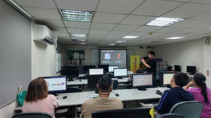 老師講解手機攝影設定與知識