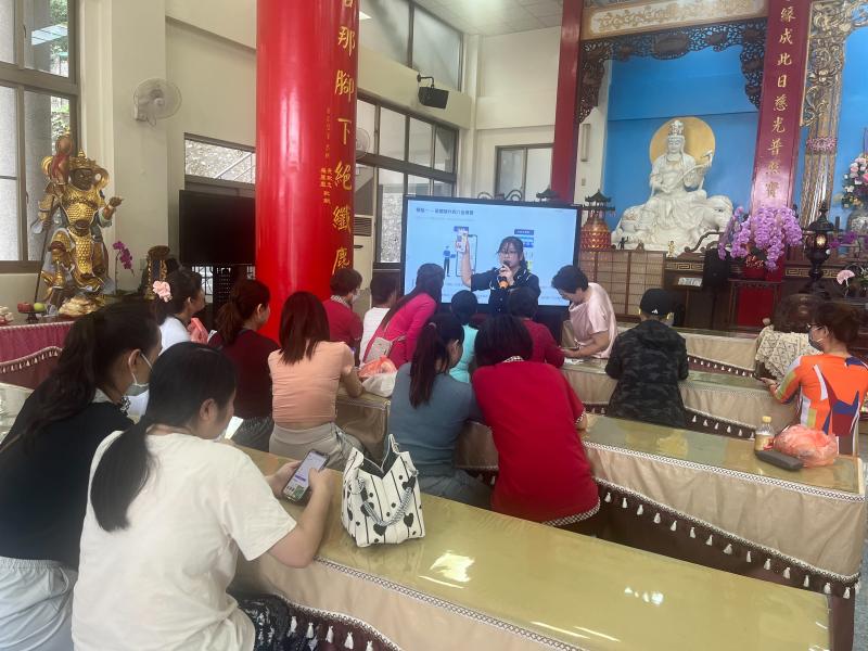 培養學員運用AI解決問題能力,提升競爭力,促進跨領域應用,迎接數位時代新挑戰與機會。