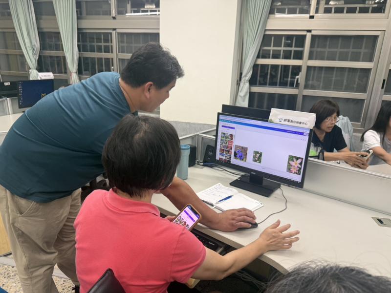 老師隨時幫學員解決問題點的疑惑