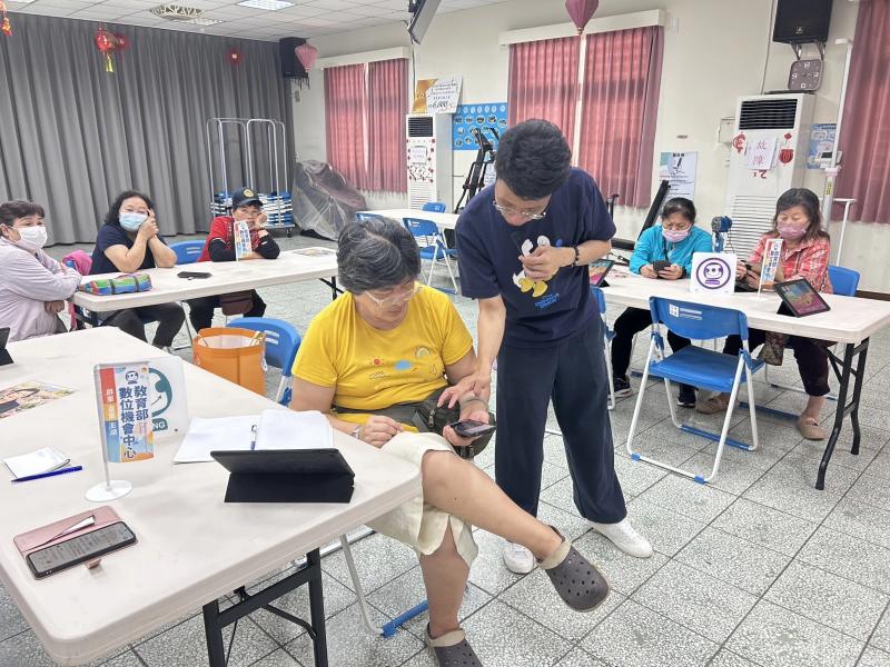 手機平板在手有空就可以練習操作Google搜尋