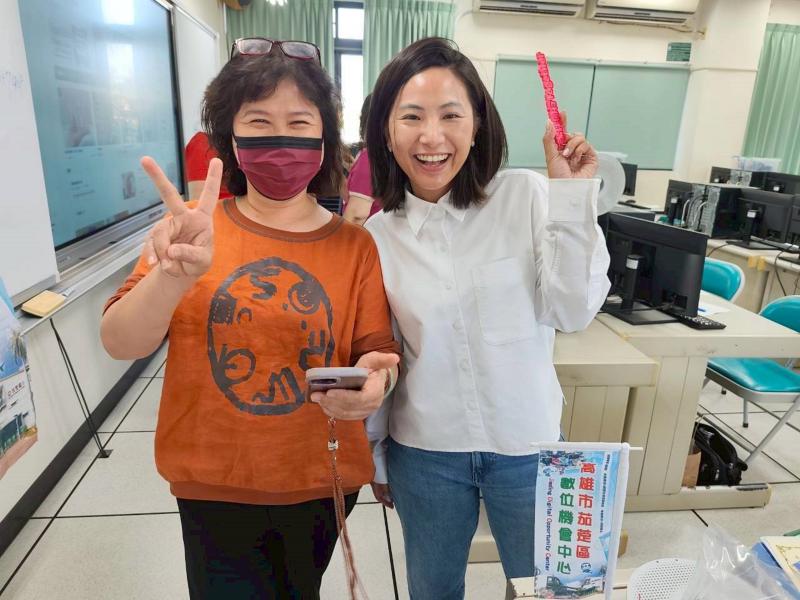 學員開心作品完成,開心的分享