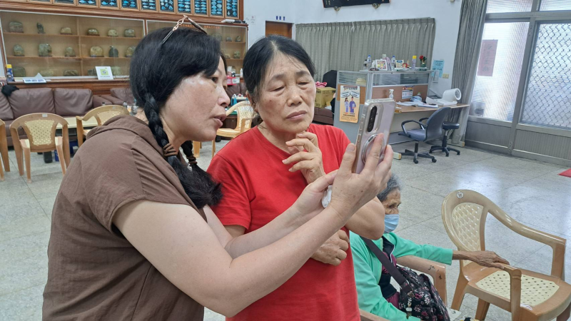 赤馬社區課程:手機拍照生活趣 課程照片3
