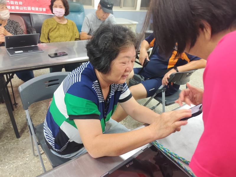 在構圖技巧的環節，課程深入淺出地介紹了最實用的「三分構圖法」。