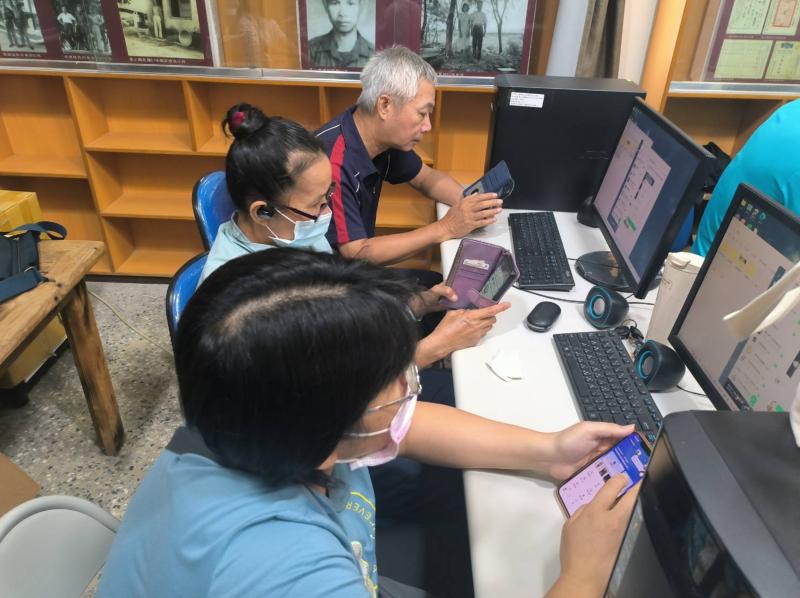學員江育馨作品