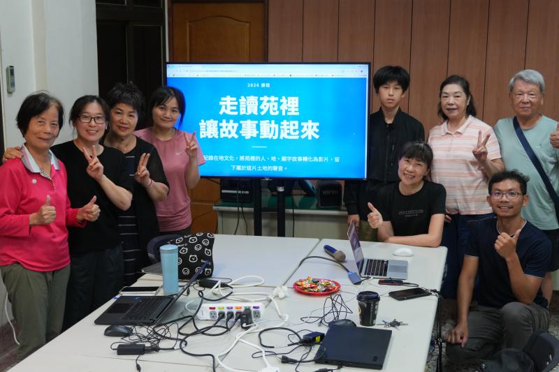 老師與學員們合照