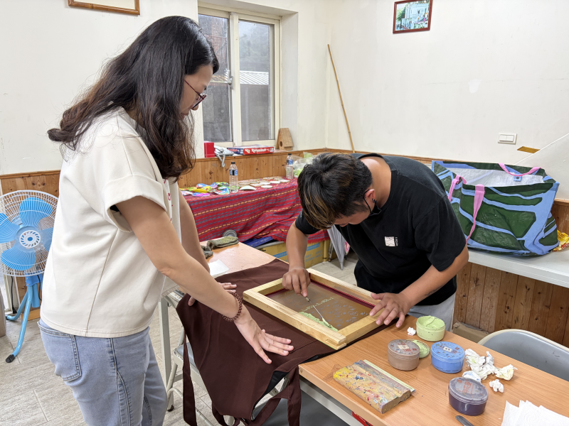 數位美學精準落地，部落圖騰絹印實作