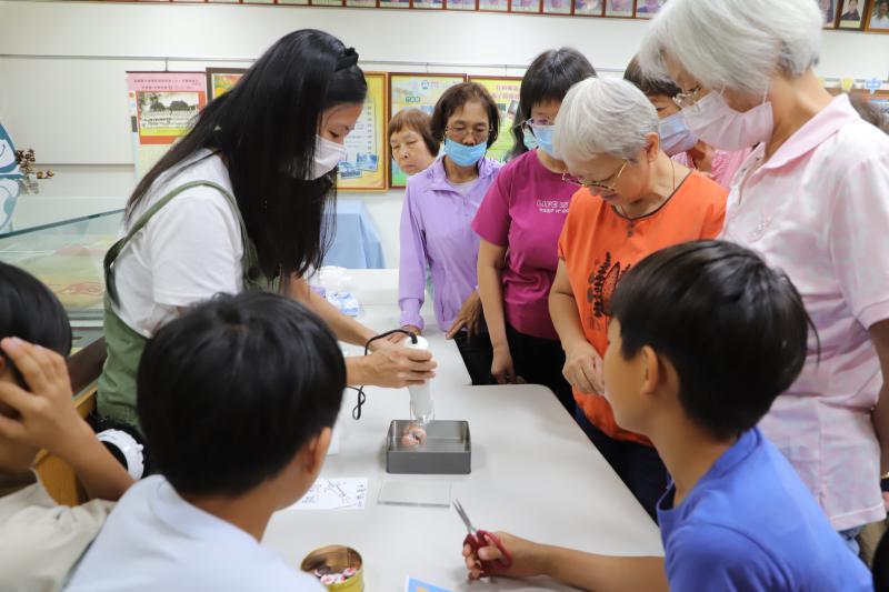 講師實際示範教學