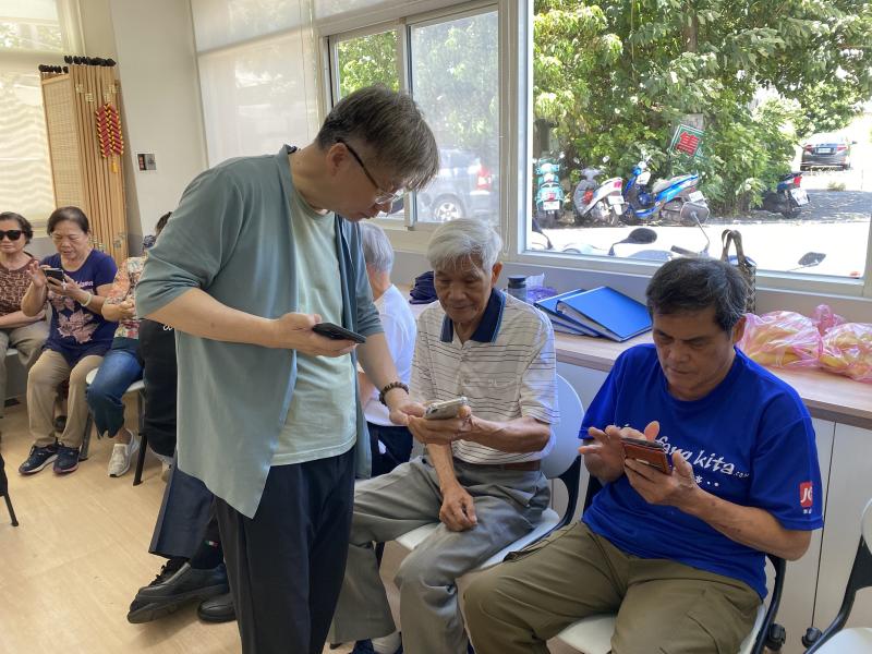 透過本次課程,不僅提升了學員對手機資安與網路安全的認識,也增強了面對數位詐騙的應變能力。