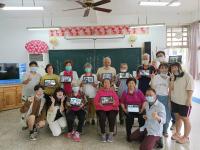 銀髮數位學習體驗　燈籠花據點玩創意