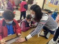 【阿蓮DOC】崑大輔導團隊協助阿蓮DOC 赴崙港社區開辦樂齡平板體驗