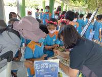 資訊新世代東石國小校慶同歡智慧音箱體驗